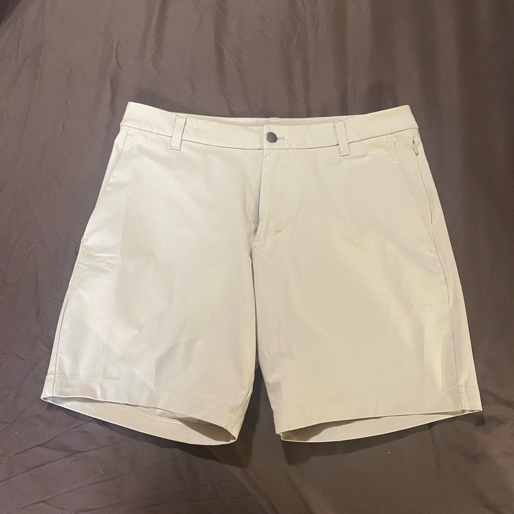 Lululemon 7" Commission Short